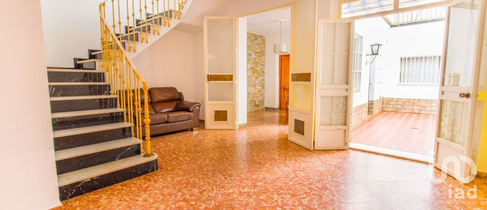 House/villa 5 bedrooms of 236 m² in Bollullos Par del Condado (21710)
