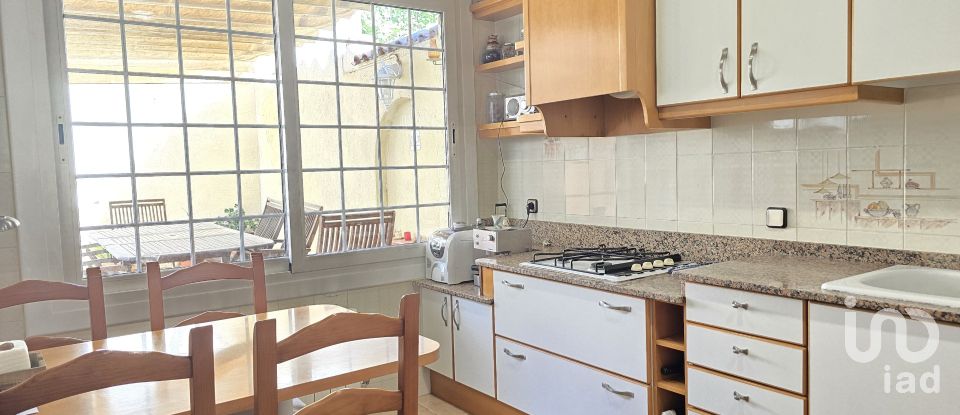 Casa 5 habitacions de 195 m² a Sabadell (08202)