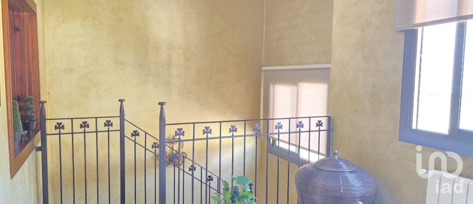 Casa 5 habitacions de 195 m² a Sabadell (08202)