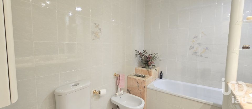 Casa 5 habitacions de 195 m² a Sabadell (08202)