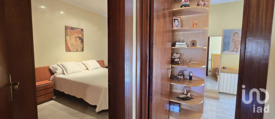 Casa 5 habitacions de 195 m² a Sabadell (08202)