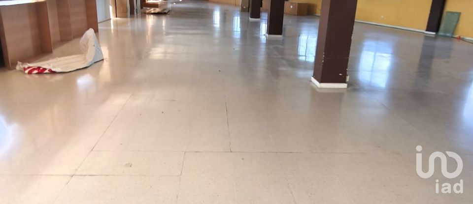 Building of 1,500 m² in San Andrés del Rabanedo (24010)