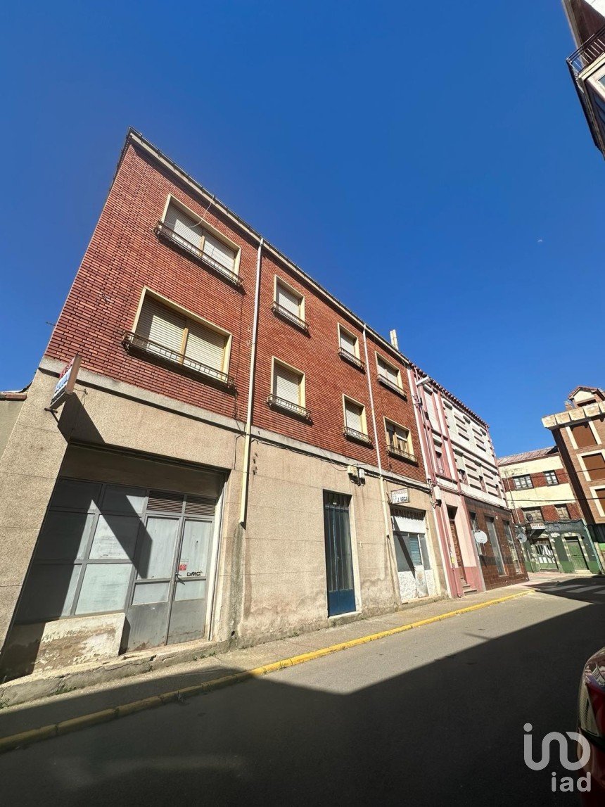 Block of flats in Veguellina de Orbigo (24350) of 351 m²