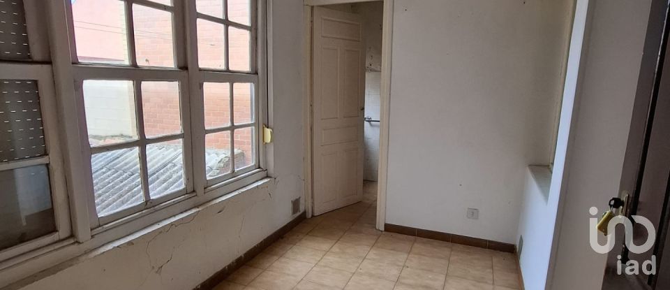 Block of flats in Veguellina de Orbigo (24350) of 351 m²