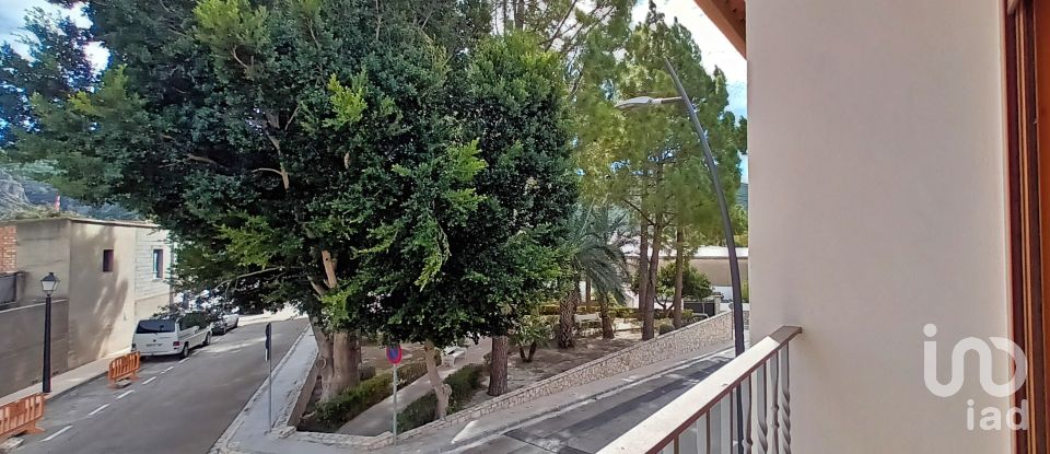 Casa 3 habitaciones de 211 m² en Ráfol de Salem (46843)