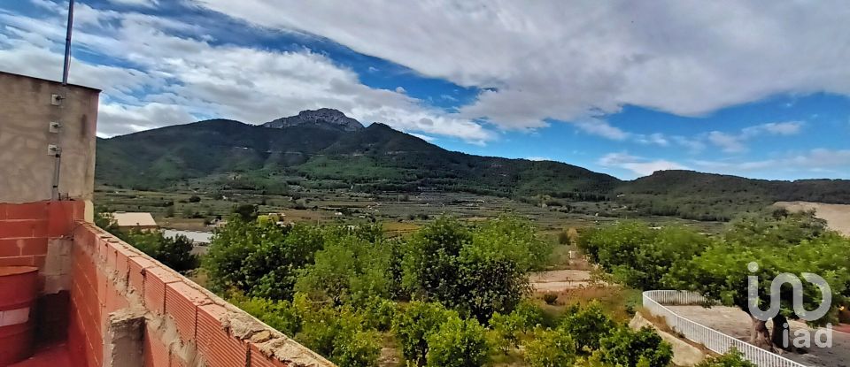 Casa 3 habitaciones de 211 m² en Ráfol de Salem (46843)