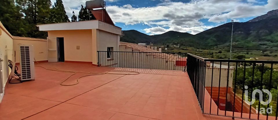 Casa 3 habitaciones de 211 m² en Ráfol de Salem (46843)