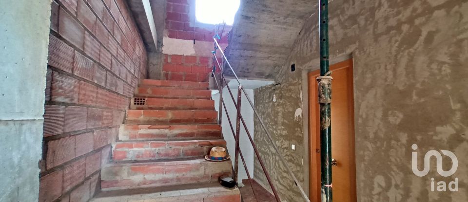 Casa 3 habitaciones de 211 m² en Ráfol de Salem (46843)