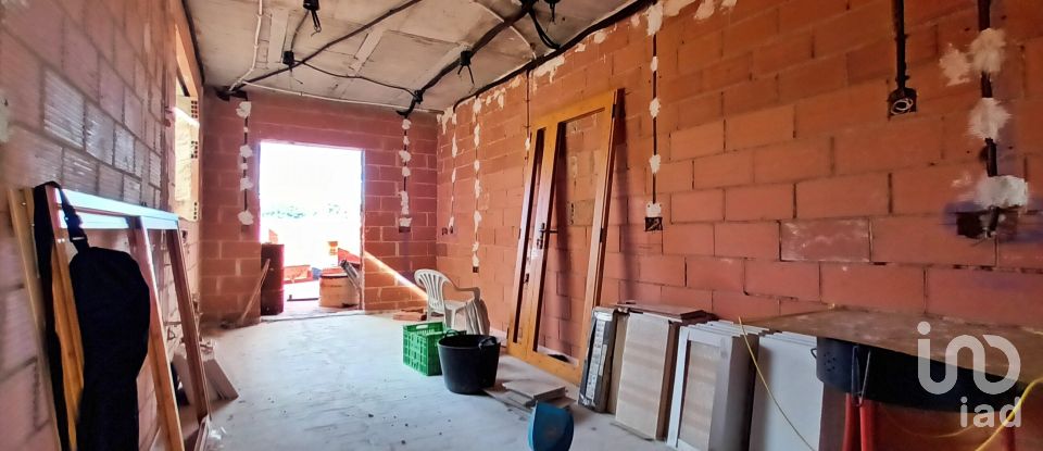 Casa 3 habitaciones de 211 m² en Ráfol de Salem (46843)