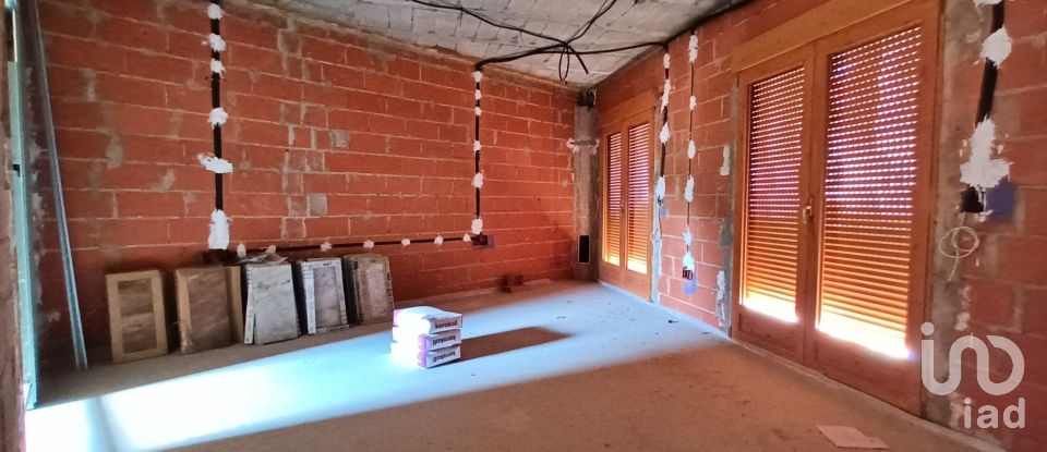 Casa 3 habitaciones de 211 m² en Ráfol de Salem (46843)