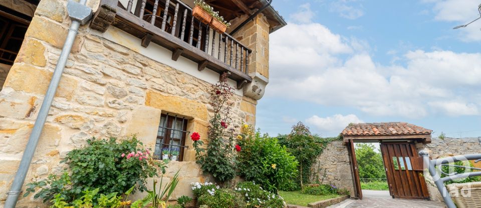 Maison 12 chambres de 700 m² à Miengo (39310)