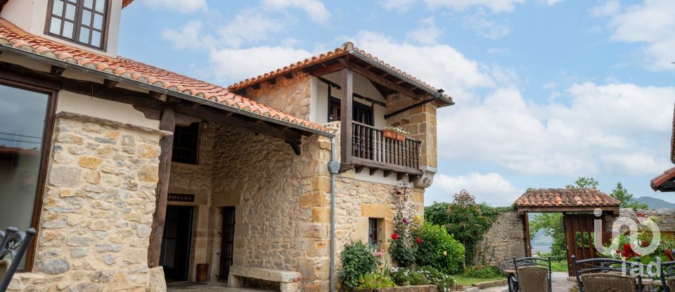 Maison 12 chambres de 700 m² à Miengo (39310)