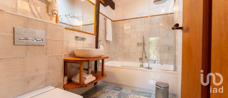 Maison 12 chambres de 700 m² à Miengo (39310)