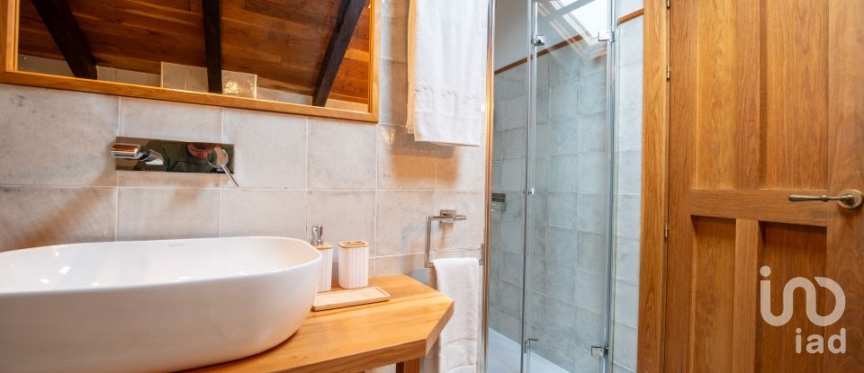 Maison 12 chambres de 700 m² à Miengo (39310)