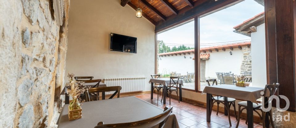 Maison 12 chambres de 700 m² à Miengo (39310)