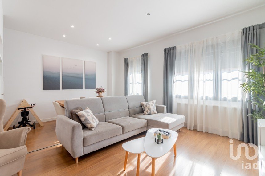 Apartment 3 bedrooms of 115 m² in Madrid (28054)