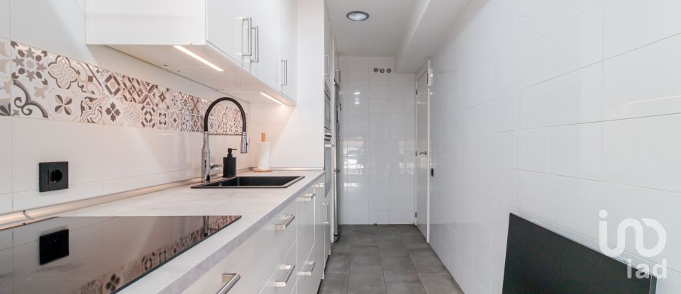 Apartment 3 bedrooms of 115 m² in Madrid (28054)