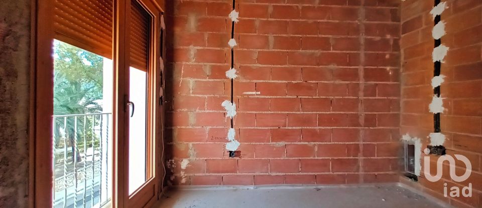 Casa 3 habitaciones de 211 m² en Ráfol de Salem (46843)