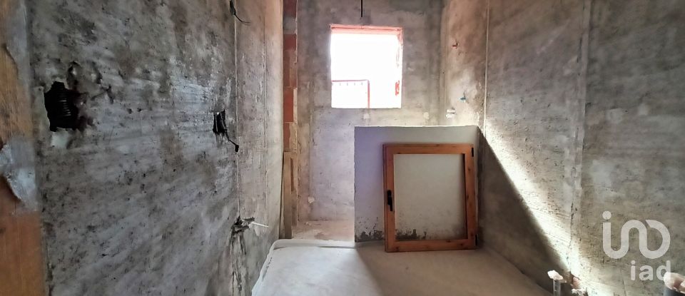 Casa 3 habitaciones de 211 m² en Ráfol de Salem (46843)