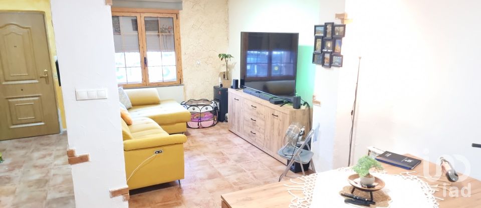 Apartment in house  3 bedrooms of 150 m² in Casa Los Molinos (03640)