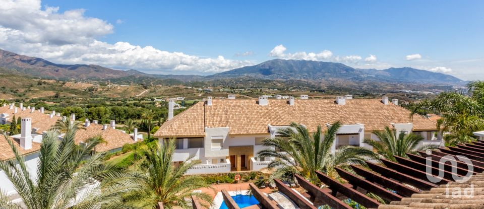 Casa 3 habitaciones de 220 m² en Mijas (29649)