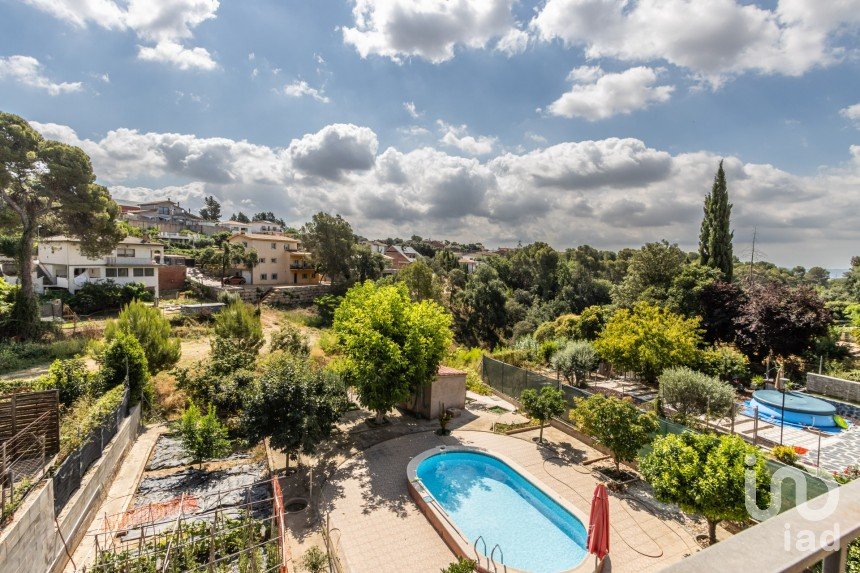 Casa 3 habitaciones de 281 m² en Sentmenat (08181)