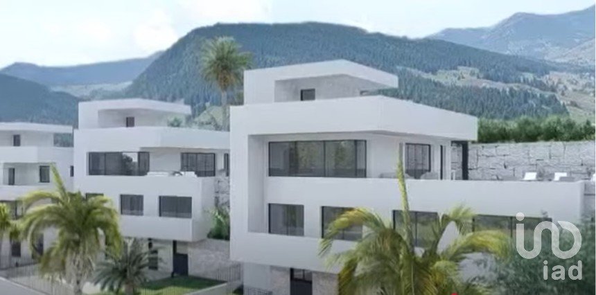 Casa 3 habitaciones de 237 m² en Mijas (29649)