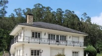 House 4 bedrooms of 268 m² in Viloalle (27747)