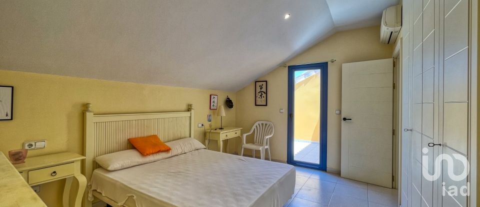 Dúplex 4 habitaciones de 129 m² en Dénia (03700)