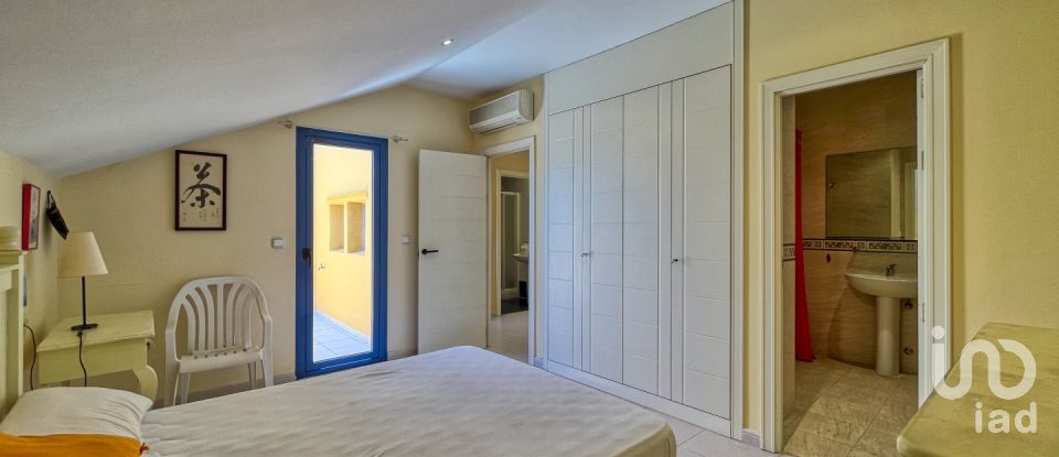 Dúplex 4 habitaciones de 129 m² en Dénia (03700)