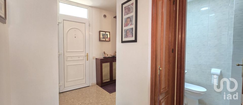 Casa 4 habitacions de 219 m² a Sabadell (08207)