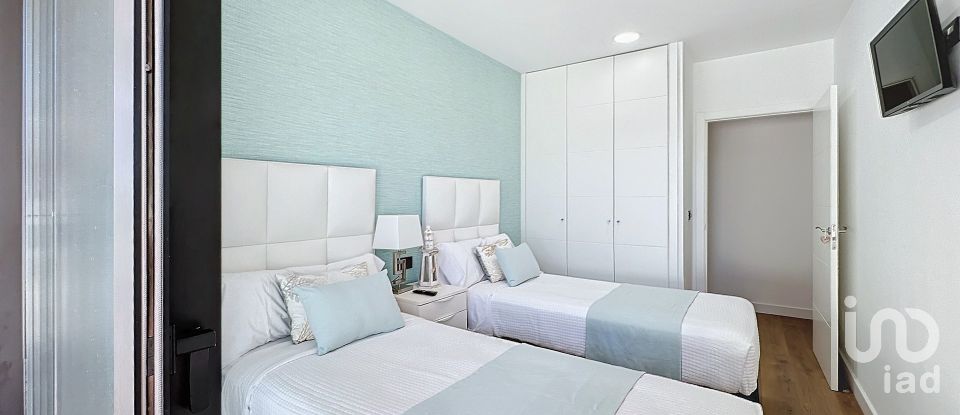 Piso 3 habitaciones de 137 m² en Portonovo (36970)