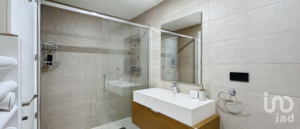 Piso 3 habitaciones de 137 m² en Portonovo (36970)