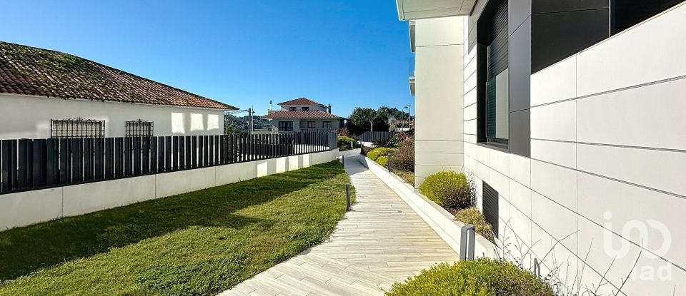 Piso 3 habitaciones de 137 m² en Portonovo (36970)