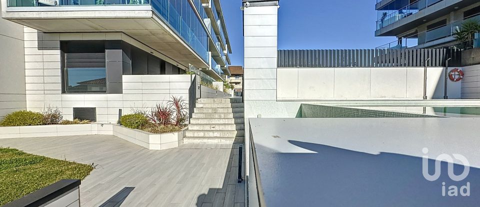 Piso 3 habitaciones de 137 m² en Portonovo (36970)