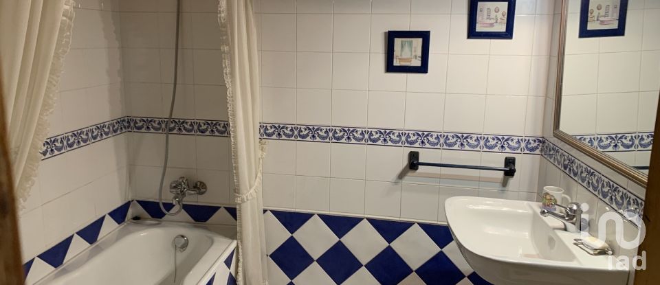 Casa 5 habitacions de 470 m² a Velliza (47131)