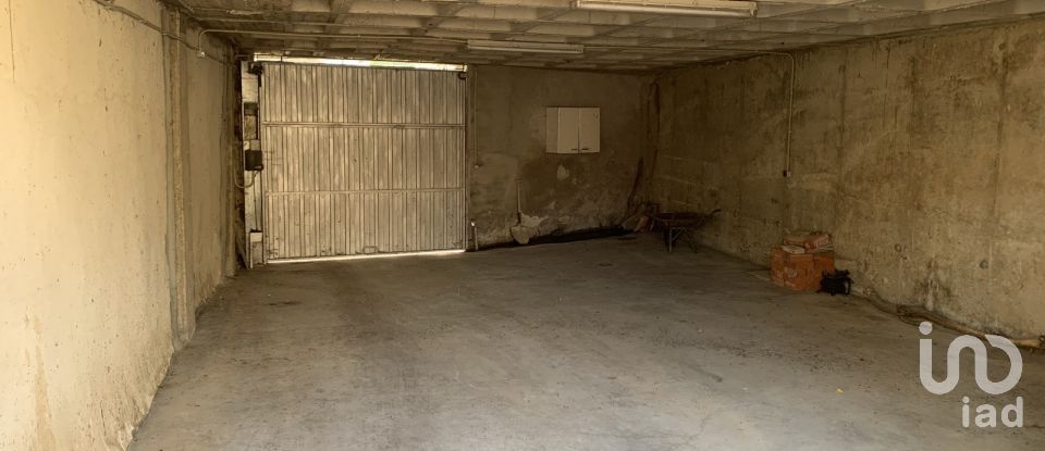 Casa 5 habitacions de 470 m² a Velliza (47131)