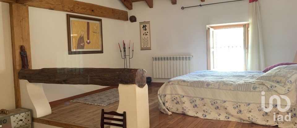 Casa 5 habitacions de 470 m² a Velliza (47131)