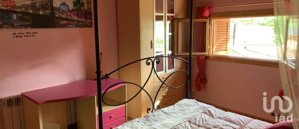 Casa 5 habitacions de 470 m² a Velliza (47131)