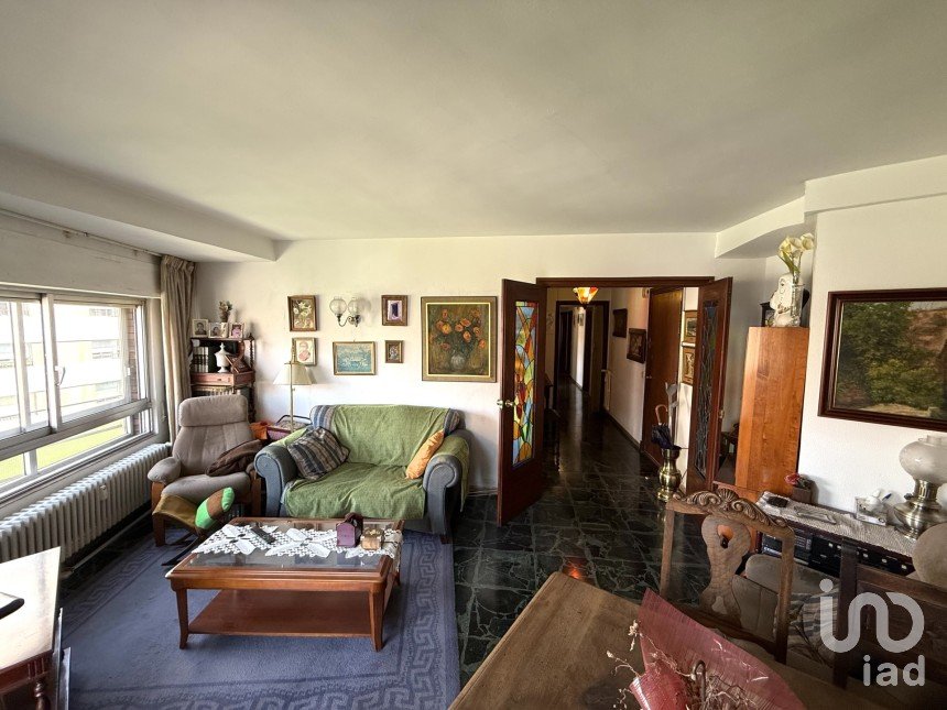 Pis 4 habitacions de 107 m² a León (24002)