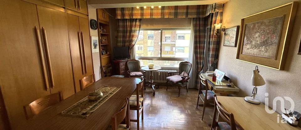 Pis 4 habitacions de 107 m² a León (24002)