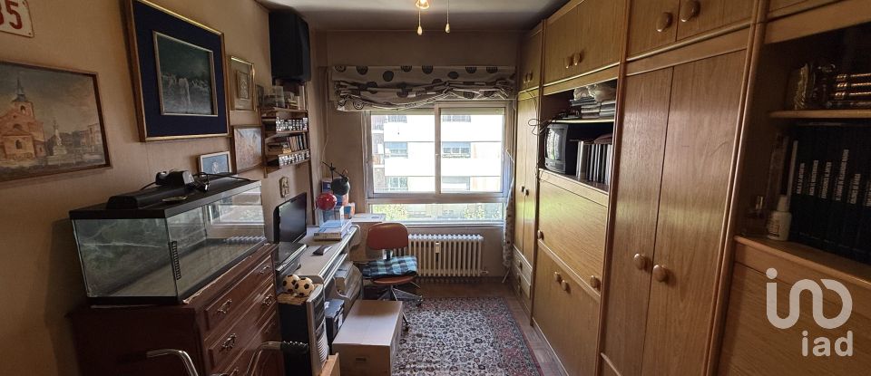 Pis 4 habitacions de 107 m² a León (24002)