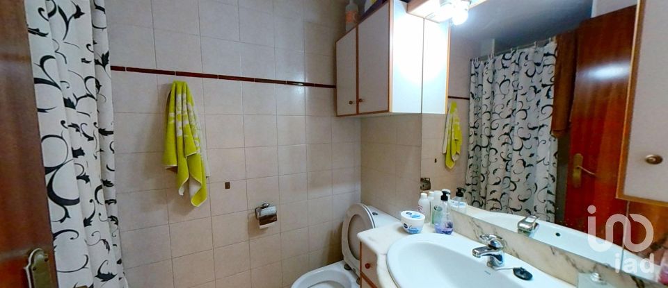 Casa 4 habitacions de 162 m² a Llorenç del Penedès (43712)