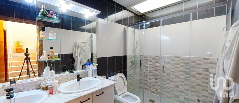 Casa 4 habitacions de 162 m² a Llorenç del Penedès (43712)