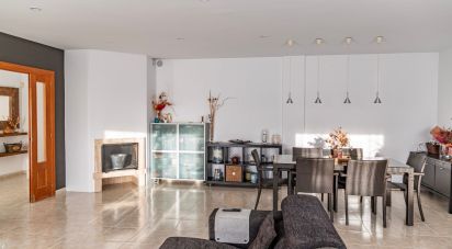 Chalet 6 habitaciones de 230 m² en Argentona (08310)