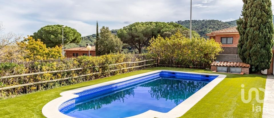 Chalet 6 habitaciones de 230 m² en Argentona (08310)