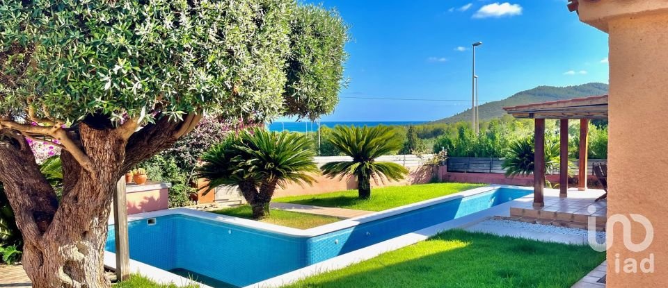 House 4 bedrooms of 185 m² in Peñiscola (12598)