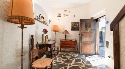 Casa 3 habitaciones de 177 m² en Navata (17744)