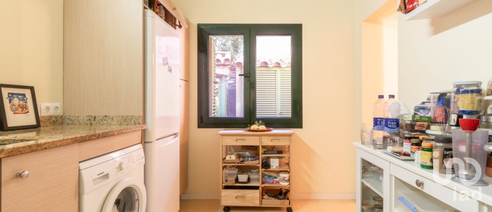 Casa 3 habitaciones de 177 m² en Navata (17744)