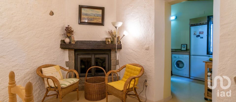 Casa 3 habitaciones de 177 m² en Navata (17744)